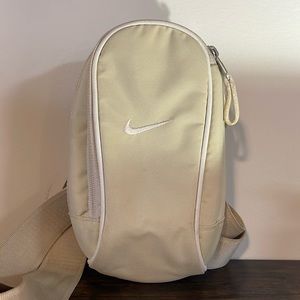Nike Essentials Crossbody Bag